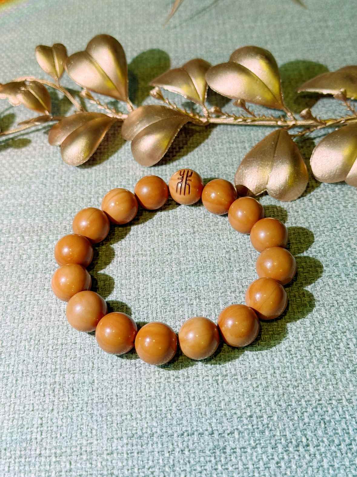 “Mindseed” Sacred Walnut Bracelet – Handcrafted Beacon of Clarity