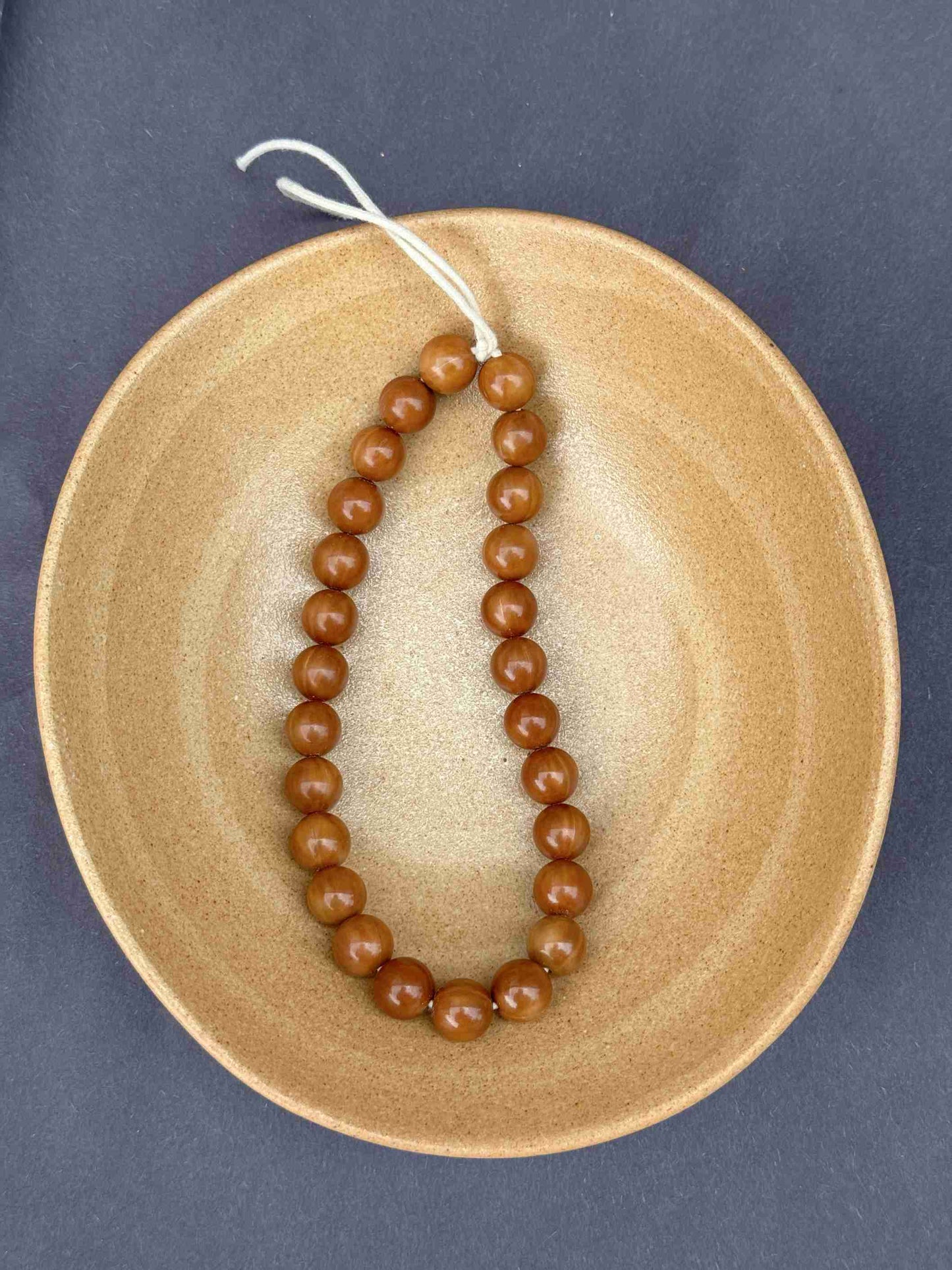 “Shanyin” Sacred Walnut Handheld Mala — Palm-Rested Beads for Quiet Focus